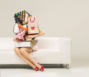 Photo of the woman with the wall of the shopping